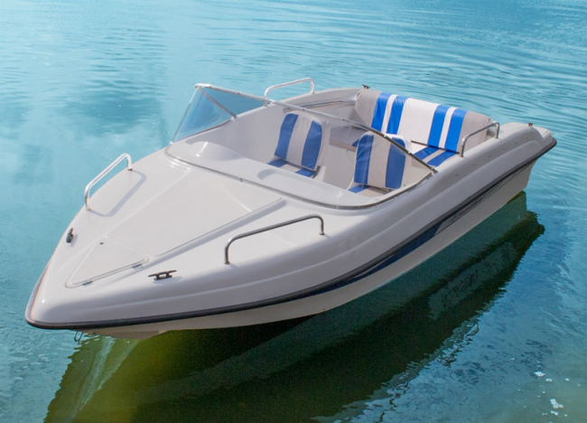 Wyatboat-3У
